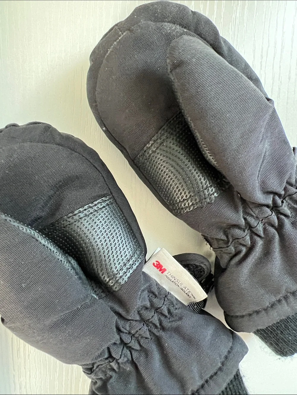 3M Thinsulate | Black Kids Mittens Size 2T/3T
